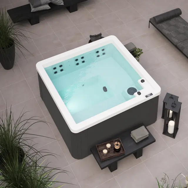 Utendørs massasjebad Vikingbad SOLGLIMT 190x190cm hvit perlemor/grå med lokk 