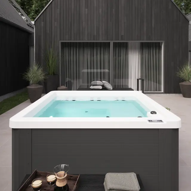 Utendørs massasjebad Vikingbad SOLGLIMT 190x190cm hvit perlemor/grå med lokk 